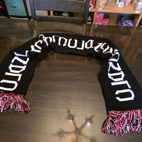 official Twenty One Pilots Clancy Reversible Scarf  Holiday Drop 2024 - Picture 8 of 10